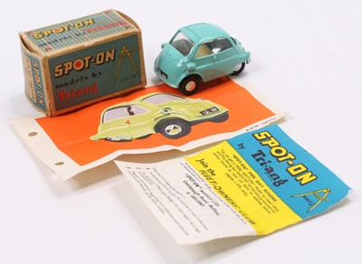 Lot 1679 - Spot On Models by Triang, No.118 BMW Isetta,...