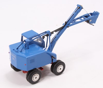Lot 1663 - Marklin No.8035 Autobagger, comprising a blue...