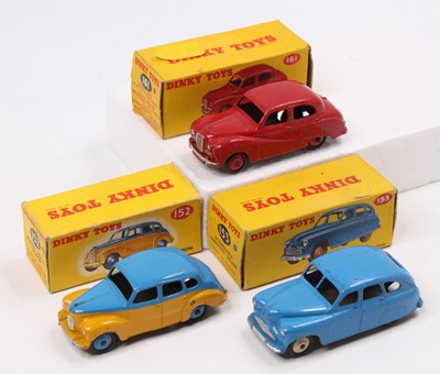 Lot 1285 - Dinky Toys boxed model group of 3 comprising...