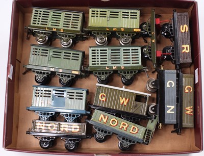 Lot 392 - Twelve early Hornby 0-gauge wagons, all open...