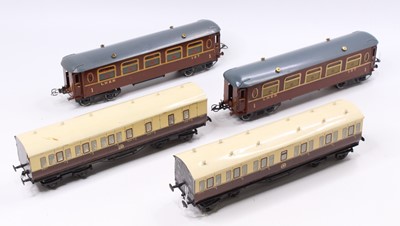 Lot 399 - Four bogie coaches: two 1930-41 Hornby Saloon...