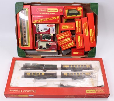 Lot 579 - Hornby & Triang/Hornby items: Boxed set...