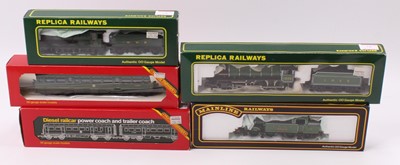 Lot 586 - Three locos & a 3-car DMU: Mainline N2 LNER...