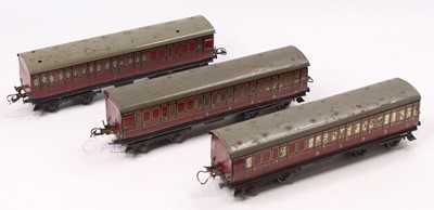 Lot 232 - Three 1935-41 Hornby No.2 passenger coaches,...