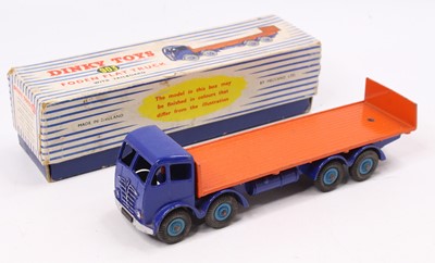 Lot 1310 - A Dinky Toys No. 903 second type Foden flat...