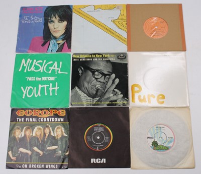 Lot 695 - A large collection of assorted 7" singles,...