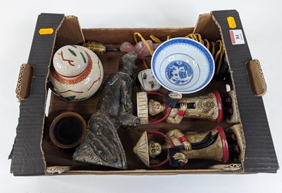 Lot 84 - A collection of oriental items to include a...