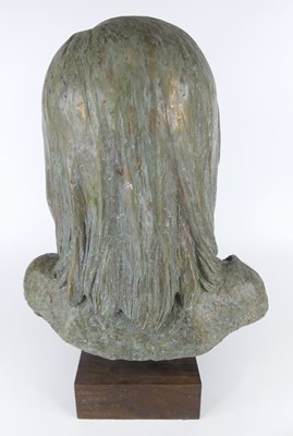 Lot 175 - Mina Sunar (1933-2015) - a bronze portrait...