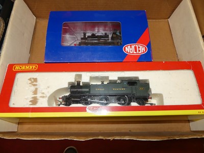 Lot 1556 - Two 00 gauge locos to include Heljan GWR...