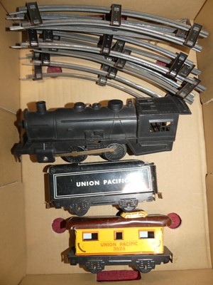 Lot 1558 - An 0 gauge clockwork locomotive and two tenders