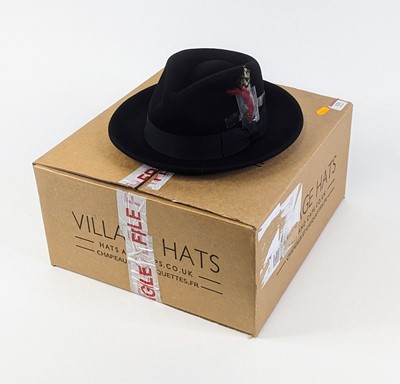 Lot 121 - A Jaxon & James gentleman's wool fedora hat,...