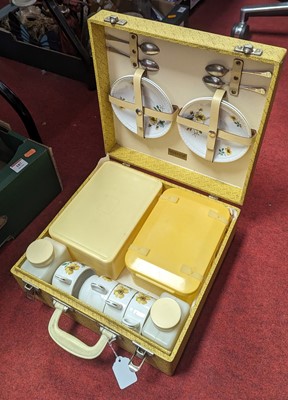 Lot 188 - A Brexton mid-20th century picnic set,...