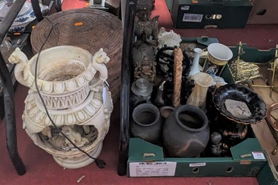 Lot 193 - *A collection of miscellaneous items to...