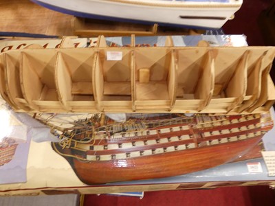 Lot 1622 - A boxed Constructo HMS Victory wooden kit in...