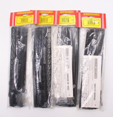 Lot 316 - Hornby R660 Trackside walls. Four unopened...