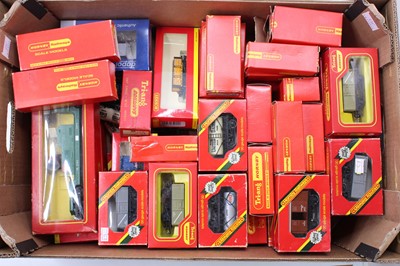 Lot 335 - Large tray containing approx. 40 mainly Hornby...