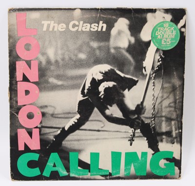Lot 581 - The Clash - A collection of LPs to include...