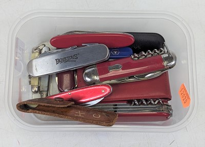 Lot 415 - A collection of various penknives, to include...