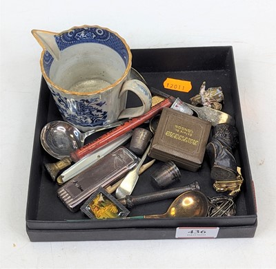 Lot 436 - Miscellaneous items to include a figural brass...