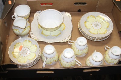 Lot 558 - A Tuscan pottery floral tea service