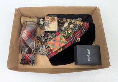 Lot 337 - Assorted Scottish costume jewellery, to...