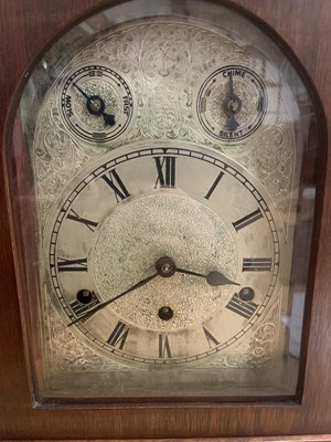 Lot 82 - A 19th century mahogany cased mantel clock,...