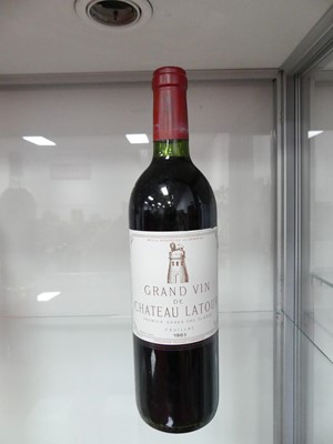 Lot 1012 - Château Latour, 1983, Pauillac, one bottle
