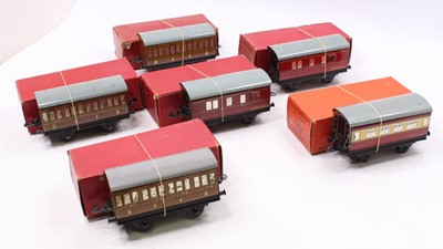 Lot 276 - Six post-war 4-wheeled Hornby coaches: 3 x...