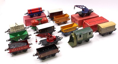 Lot 282 - Large tray containing fourteen unboxed Hornby...