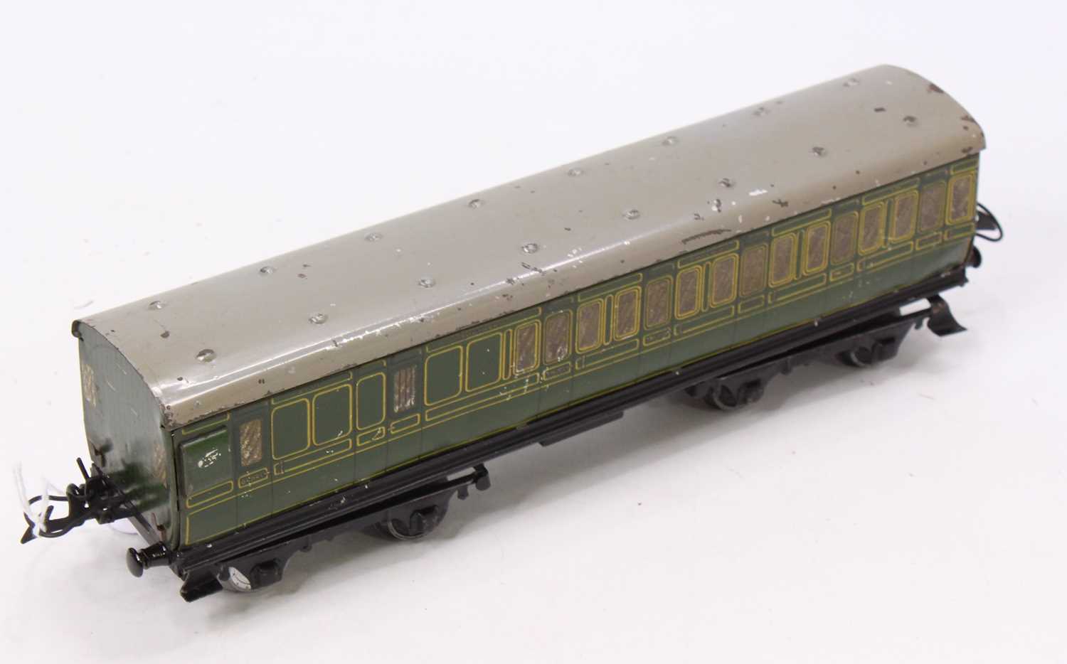 Lot 143 - 1935-41 Hornby No.2 passenger coach br/3rd...