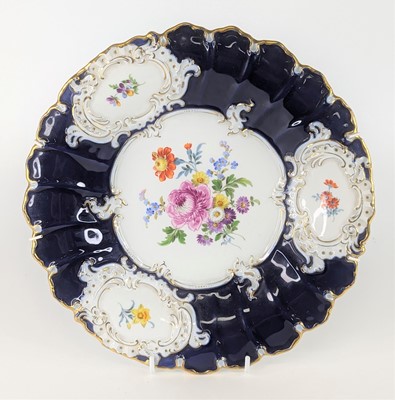Lot 1112 - A Meissen porcelain cabinet plate, enamel...