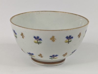 Lot 1092 - A Lowestoft porcelin tea bowl, circa 1790,...