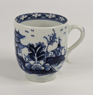 Lot 1095 - A Lowestoft porcelain coffee can, circa 1780,...