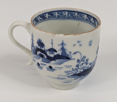 Lot 1094 - A Lowestoft porcelain coffee can, circa 1780,...