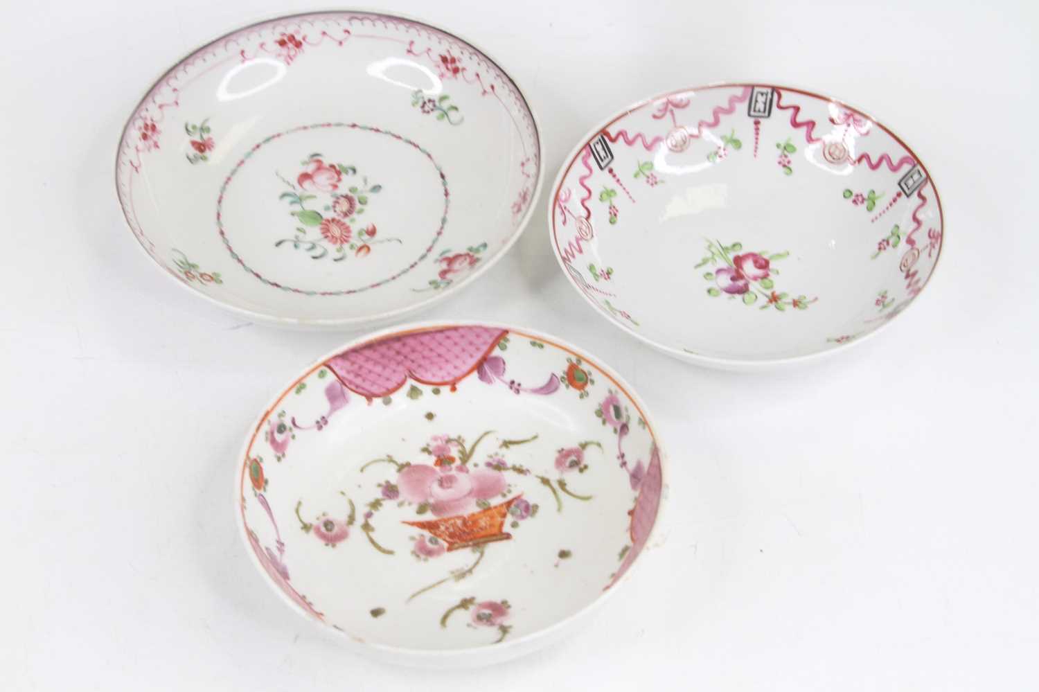 Lot 1098 - A Lowestoft porcelain saucer, circa 1790,...