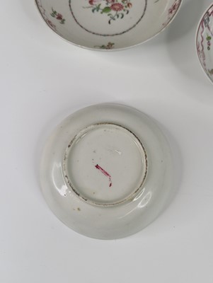 Lot 1098 - A Lowestoft porcelain saucer, circa 1790,...