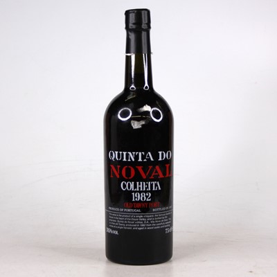 Lot 1322 - Quinta do Noval Colheita Old Tawny port, 1982,...