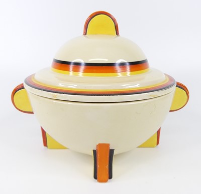 Lot 18 - A 1930s Clarice Cliff banded Bizarre pottery...