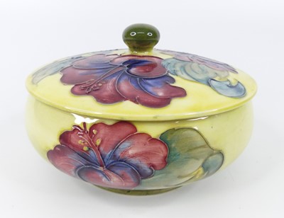 Lot 7 - An early 20th century Moorcroft Hibiscus...