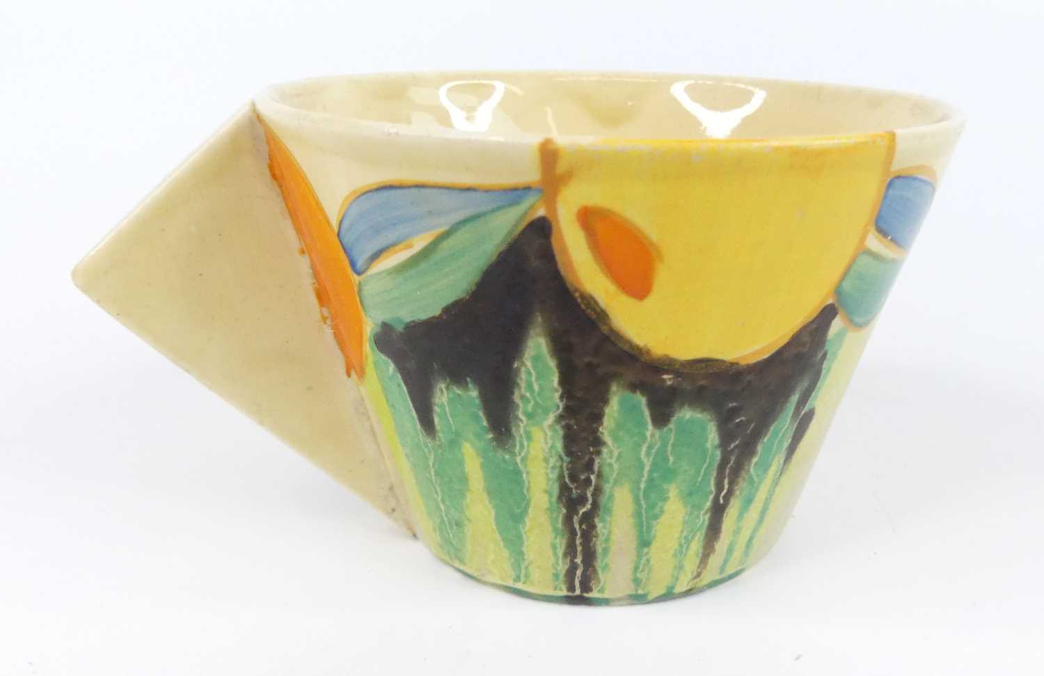 Lot 21 - A 1930s Clarice Cliff Delicia Citrus pattern...