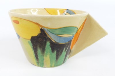 Lot 21 - A 1930s Clarice Cliff Delicia Citrus pattern...