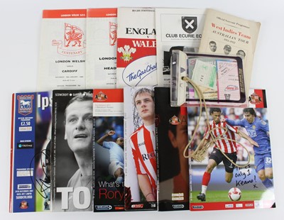 Lot 823 - A collection of assorted sport related...