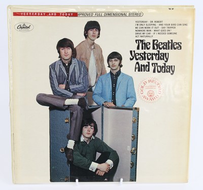 Lot 620 - The Beatles - a collection of LP's to include...
