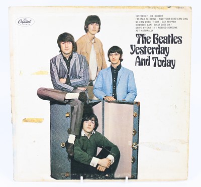 Lot 553 - The Beatles - Yesterday And Today, Capitol...