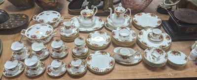 Lot 112 - An extensive collection of Royal Albert Old...
