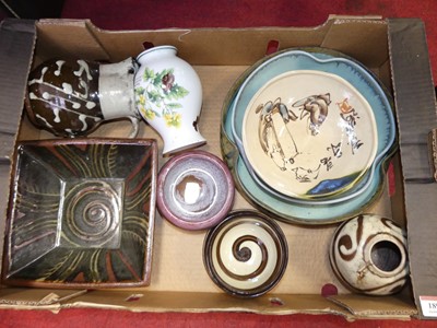 Lot 189 - A large collection of ceramics to include...