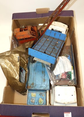 Lot 192 - A collection of toys, to include Geor tinplate...