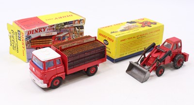 Lot 1419 - A Dinky Toys commercial vehicle diecast group...