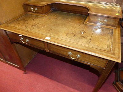 Lot 1253 - A circa 1900 mahogany and satinwood...