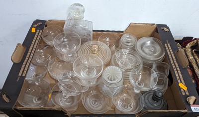 Lot 653 - A collection of glassware, to include ice...